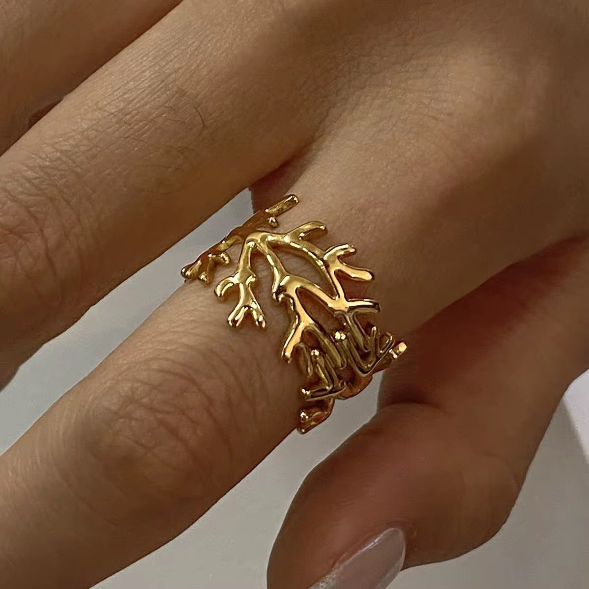 LUSH 18K GOLD PLATED STAINLESS SEAWEED OPEN RING – Lush by Becky