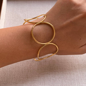 LUSH 18K GOLD PLATED STAINLESS STEEL CIRCLE CUFF BRACELET